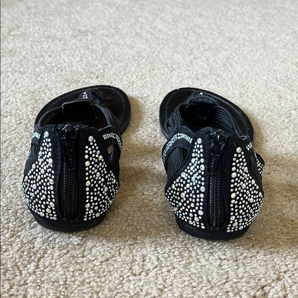 Sandals - Picture 2 of 8